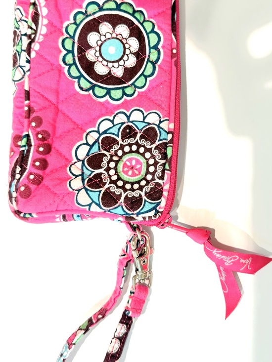 Vera Bradley Handbags - Vera Bradley Pink Quilted Wristlet with Floral Medallion Print NWOT